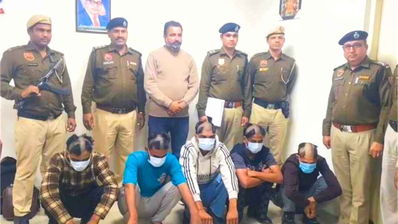 Jind News: जींद में रूह कंपा देने वाली हैवानियत, युवक पर पेशाब करने वाले 5 बदमाशों का पुलिस ने मुंडवाया सिर; देखें पूरी रिपोर्ट