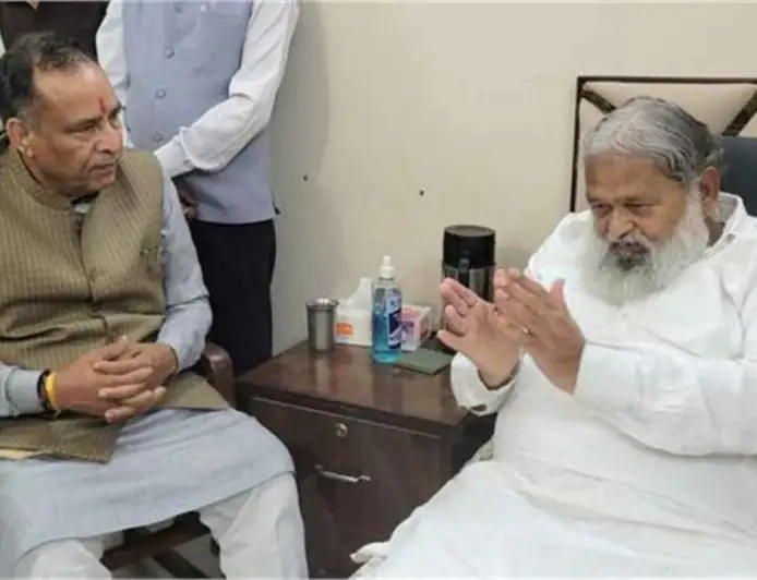 Anil Vij Health Update: हरियाणा के मंत्री अनिल विज से मिलने पहुंचे मोहन लाल बडौली और दिग्गज नेता, समर्थकों ने की अरदास