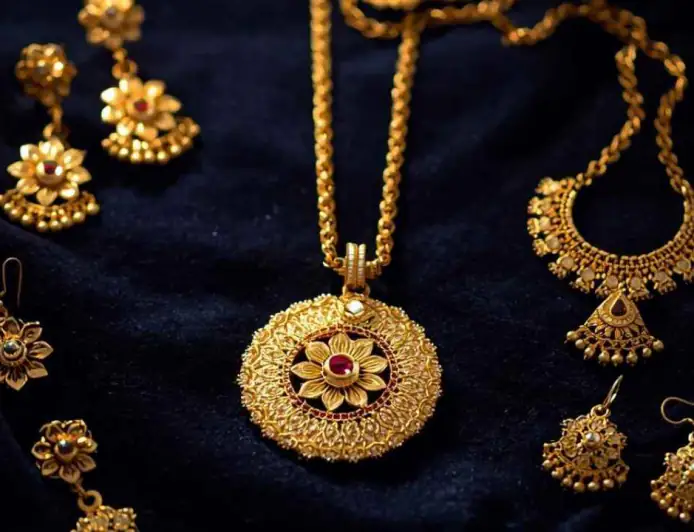 Gold Price Today: सोने की कीमतों में लगी 'आग', रिकॉर्ड ऊंचाई पर पहुंचे दाम; खरीदने से पहले चेक करें आज का ताजा भाव