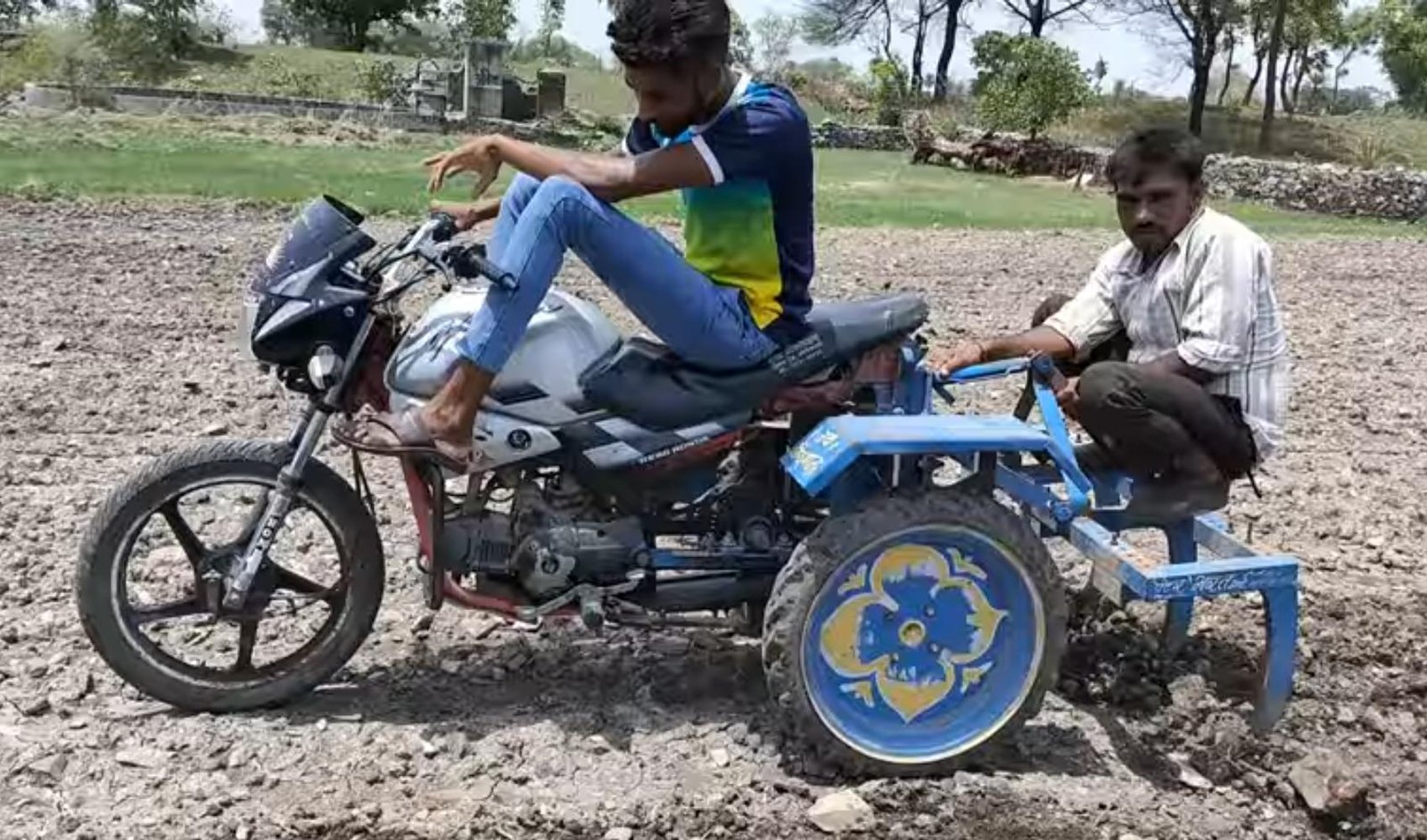 Dhakad Farming Motorcycle Tractor
