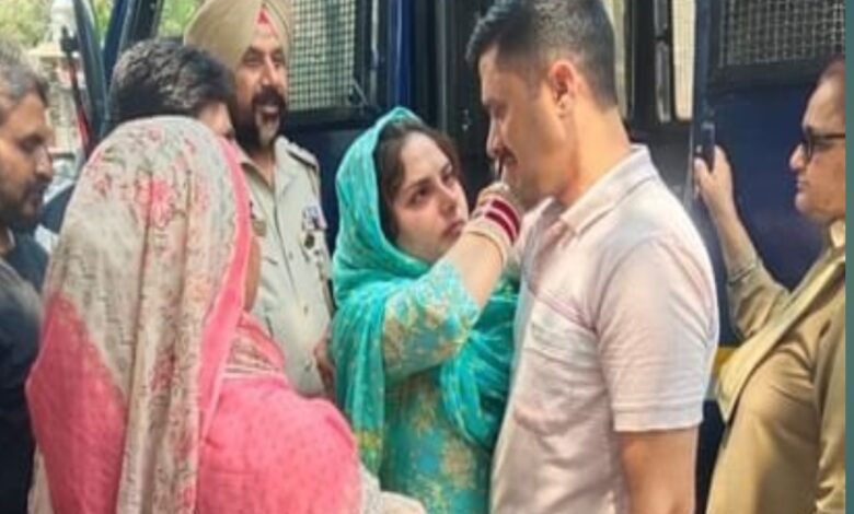 सीआरपीएफ जवान मुनीर अहमद बर्खास्त: पाकिस्तानी महिला से शादी छुपाने का आरोप, राष्ट्रीय सुरक्षा को खतरा 1 20250503 223848