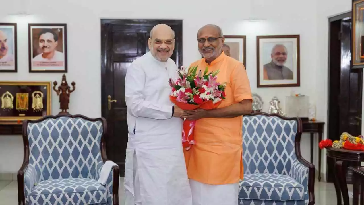 अमित शाह ने दी उपराष्ट्रपति राधाकृष्णन को बधाई