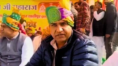 शादीपुर में गरजा मंच: सरपंच नेता का विधायक विनेश फोगाट पर हमला, संत रामपाल को ‘किसान जीवन रक्षक अवॉर्ड’